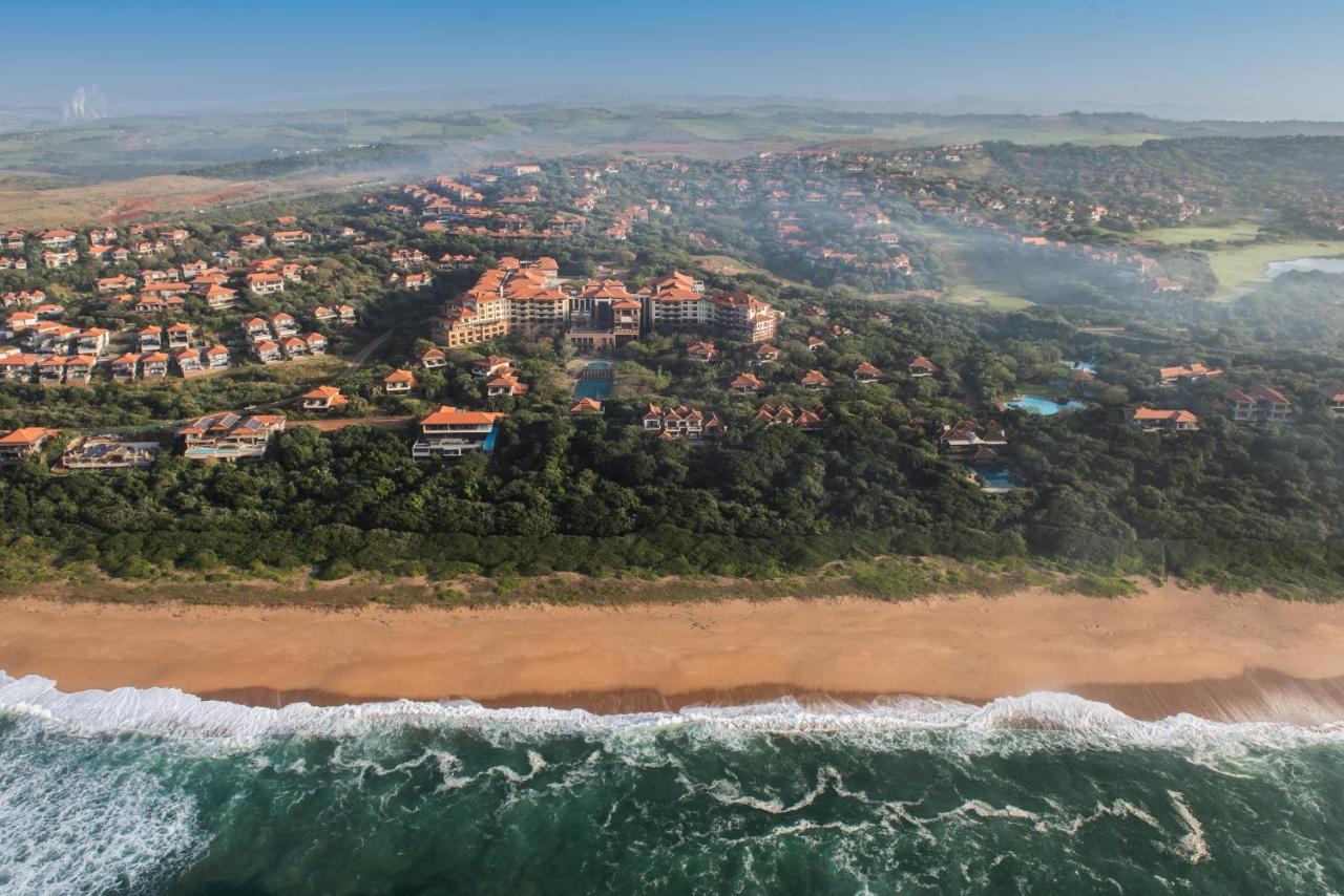The Capital Zimbali 호텔 발리토 외부 사진 Aerial view of the village