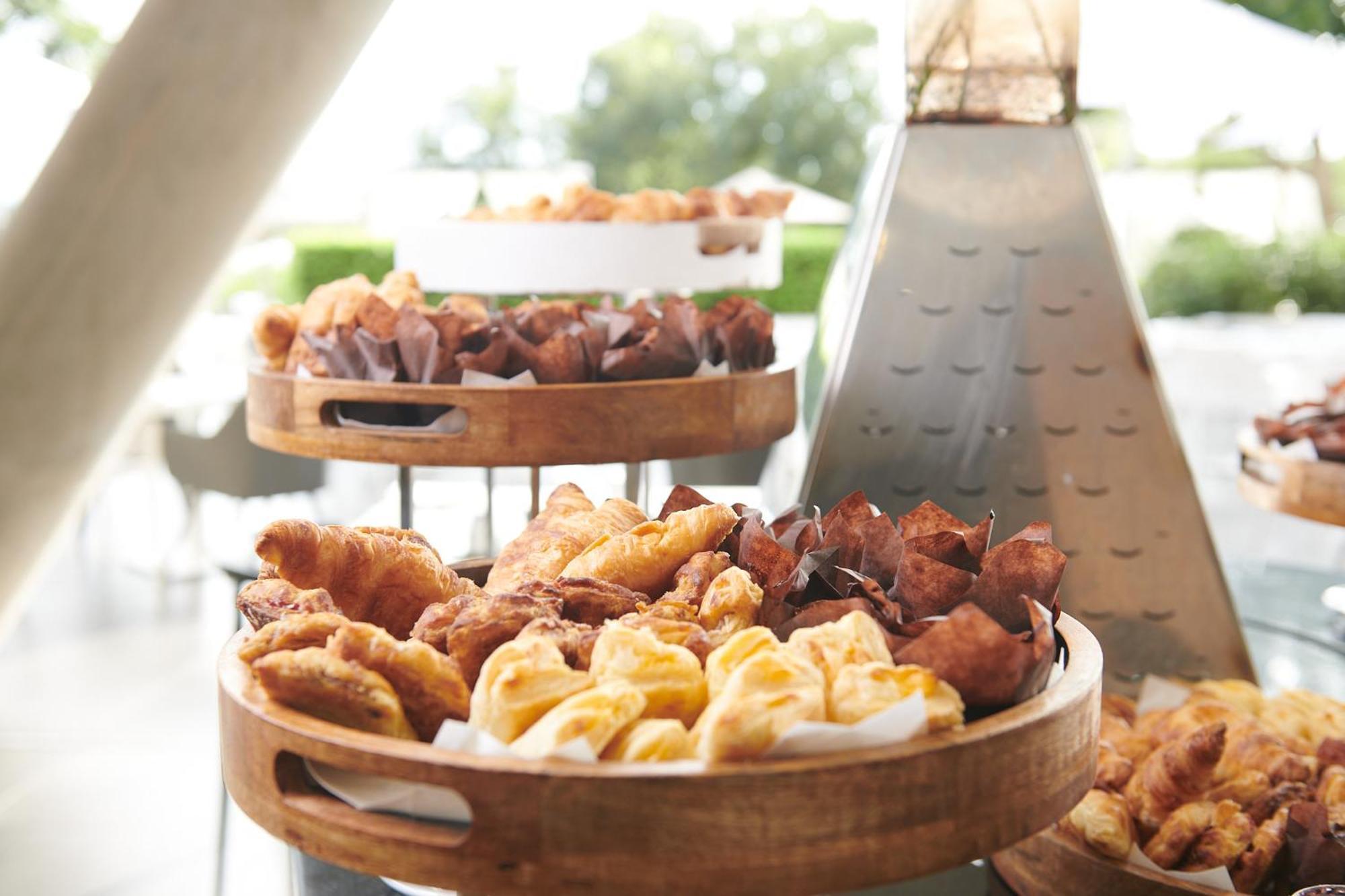 The Capital Zimbali 호텔 발리토 외부 사진 A selection of pastries