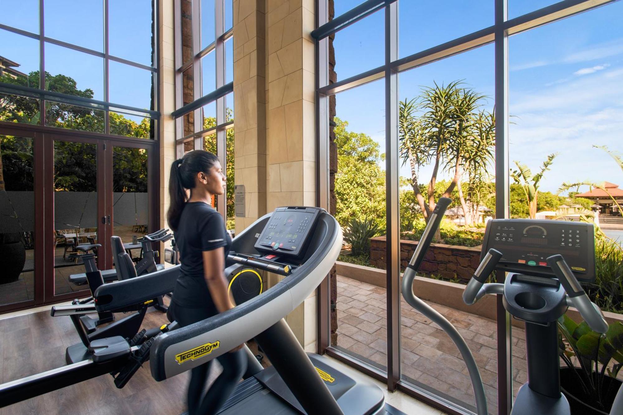 The Capital Zimbali 호텔 발리토 외부 사진 The gym at The Park, Hyderabad